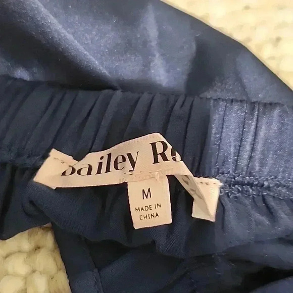 Bailey rose top - Picture 4 of 4